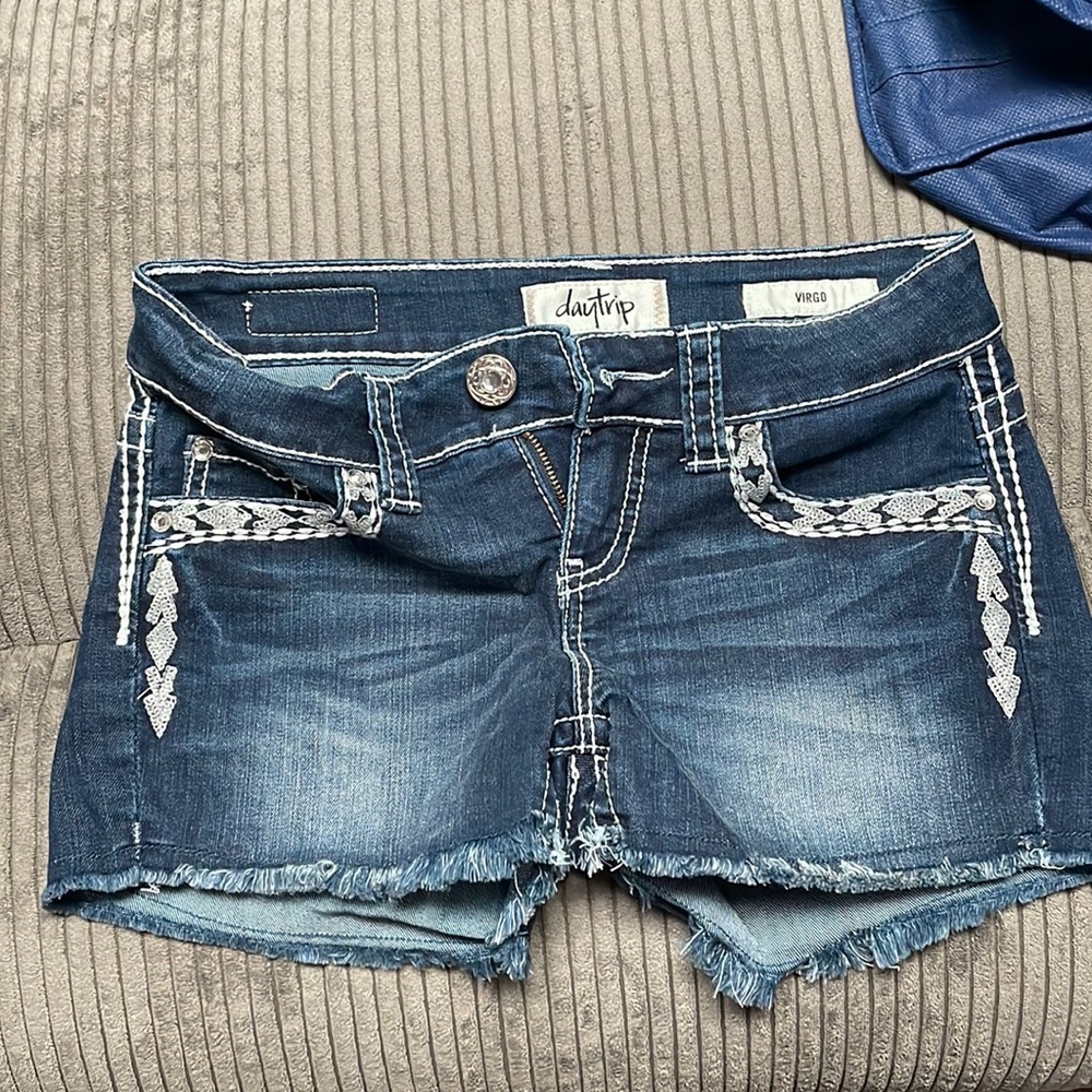 Daytrip Jean shorts size 25